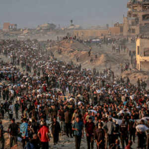 israil ordusunun gazzede insani yardim bekleyenleri hedef almasi sonucu 8 filistinli hayatini kaybetti zMUETK3H
