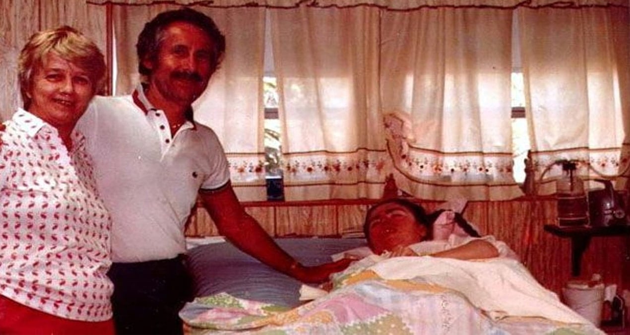 42 yil komada kaldi mezar tasina yazdirdigi 3 kelime herkesi aglatti RPZ55zt3