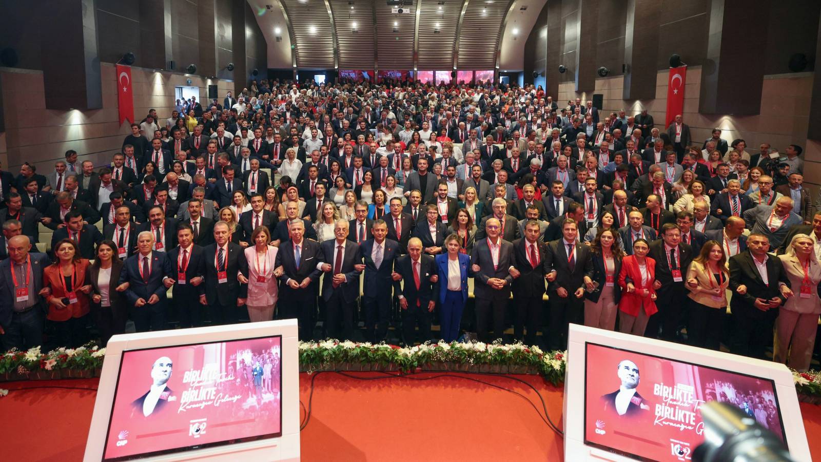 chp kurultay davasini 81 il baskani ile takip edecek ZIExg9He