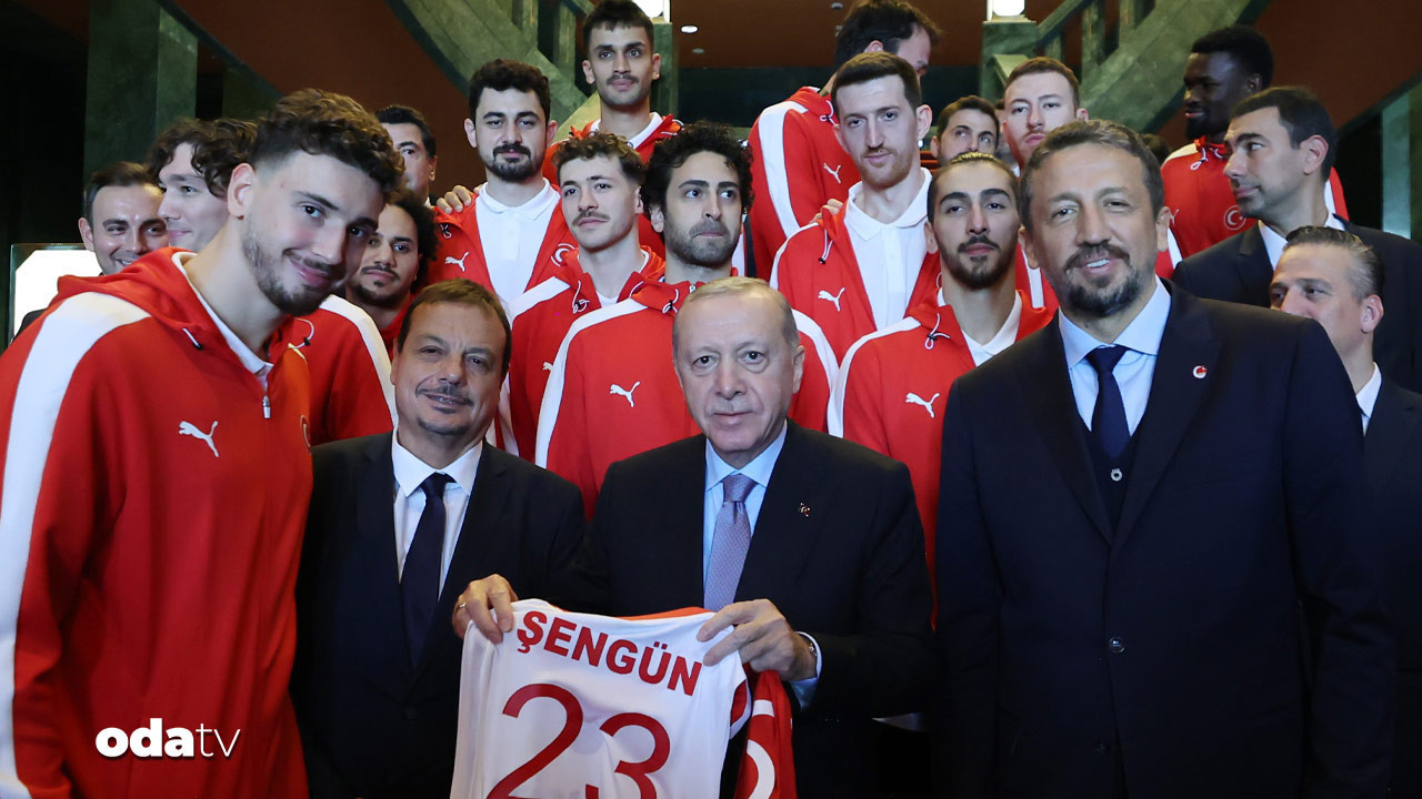 erdogan 12 dev adam ile bulustu YqBCw4ln