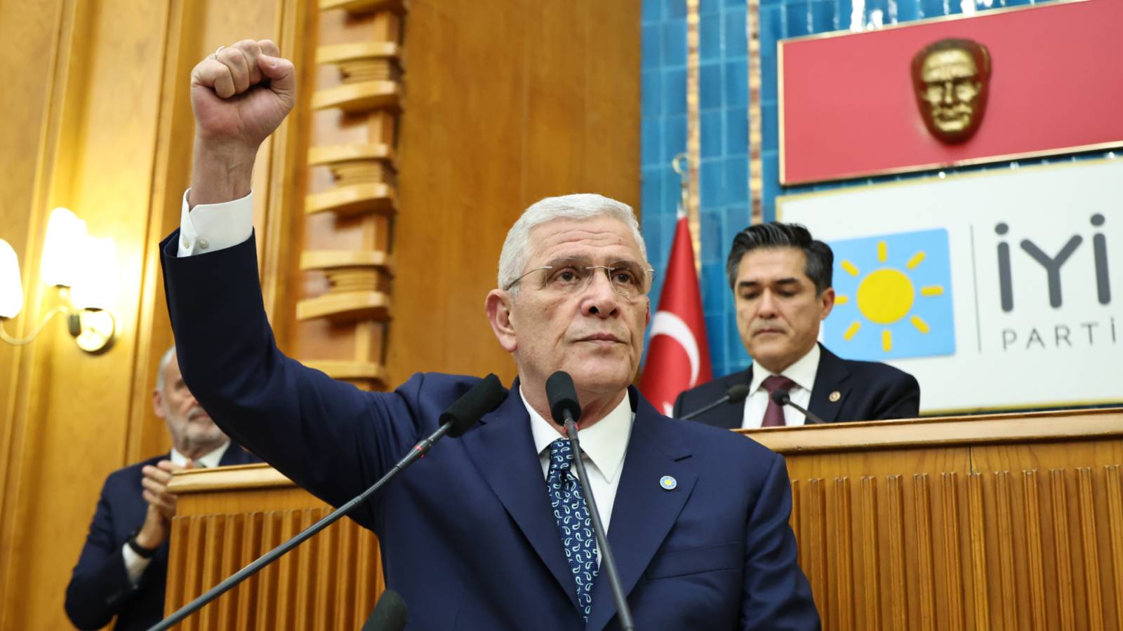 musavat dervisoglu ay yildizli formayi sanla serefle tasidiniz milletimize unutulmaz bir sevinc yasattiniz LOvikUYJ