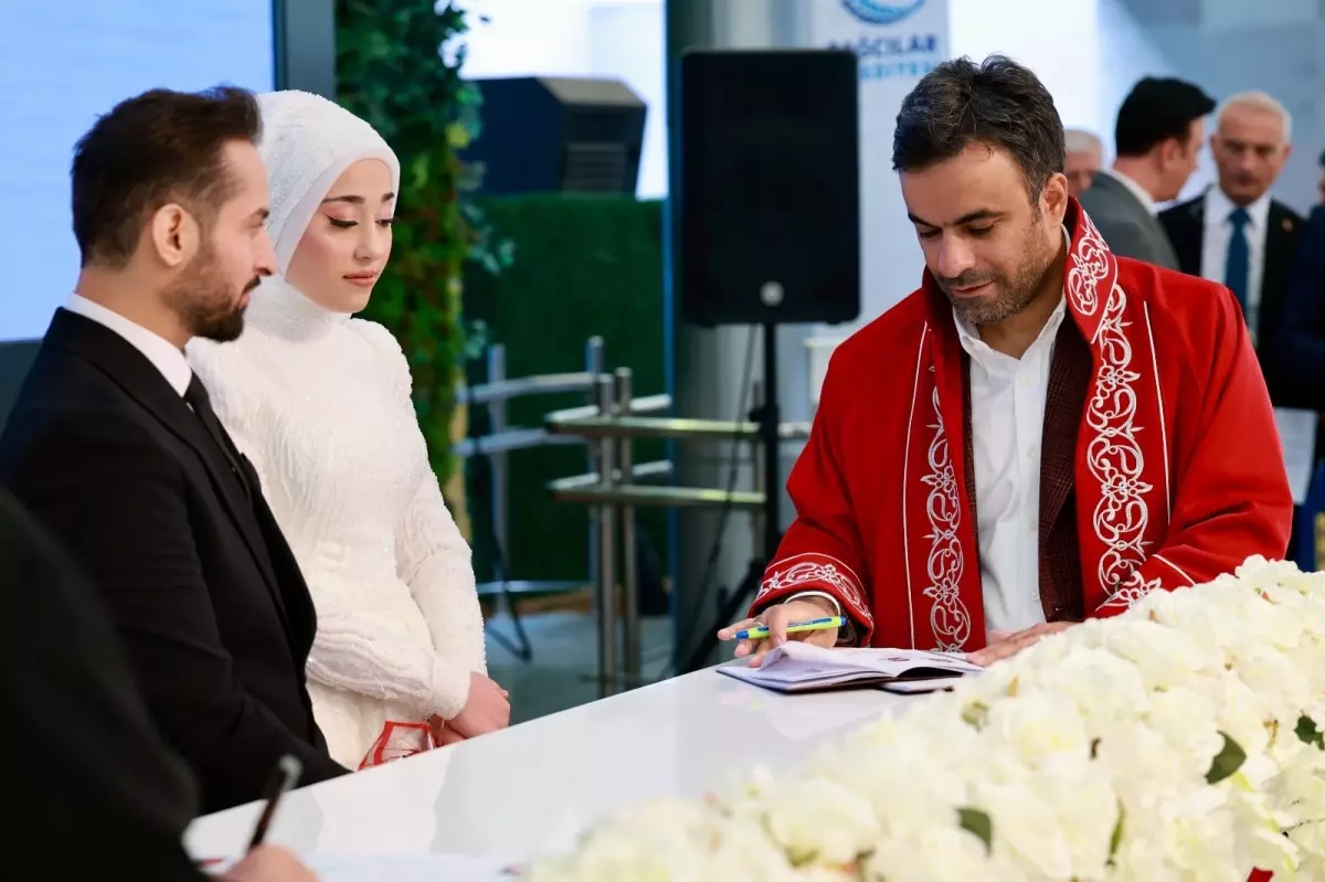 bagcilarda 30 toplu dugun soleni GV3RUjBy