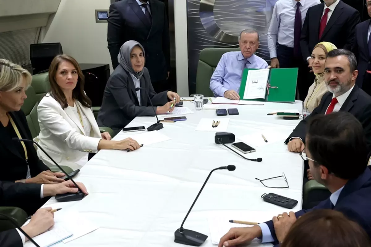 cumhurbaskani erdogan tek cozum 1967 sinirlariyla filistin uh6TC6Mi.jpg