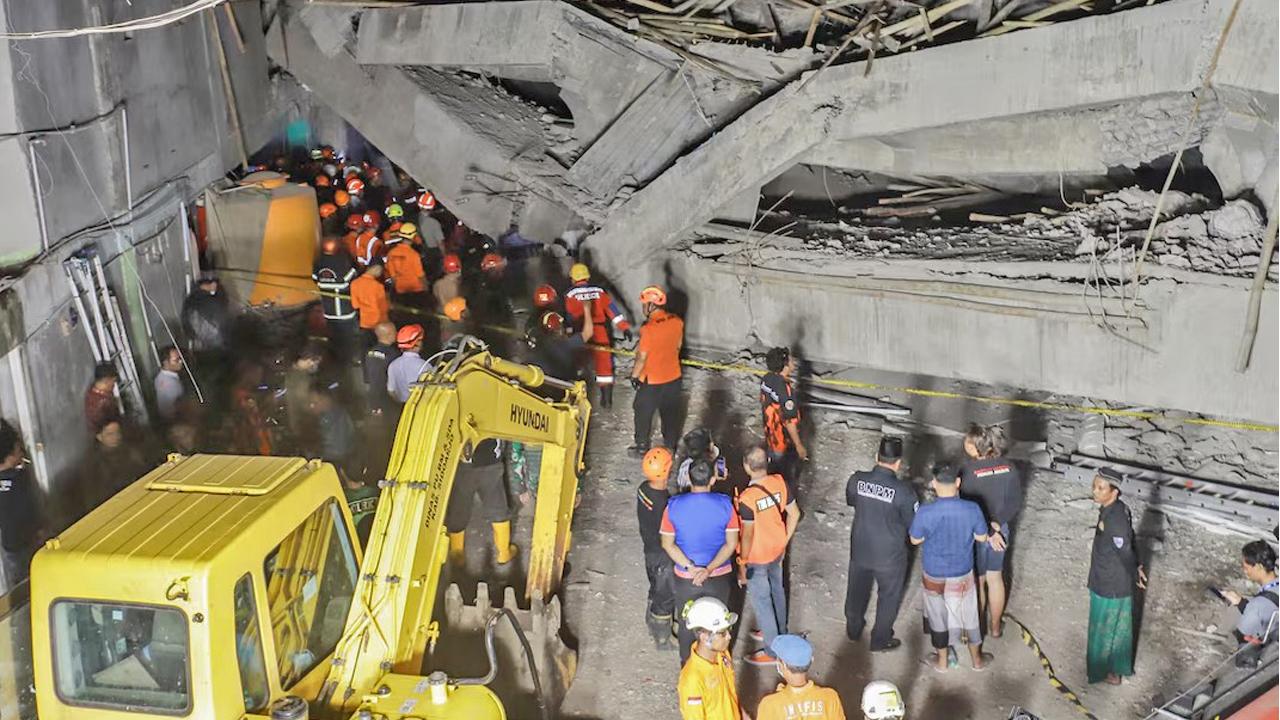 endonezyada okul binasi coktu olu sayisi artiyor dNecZy5r