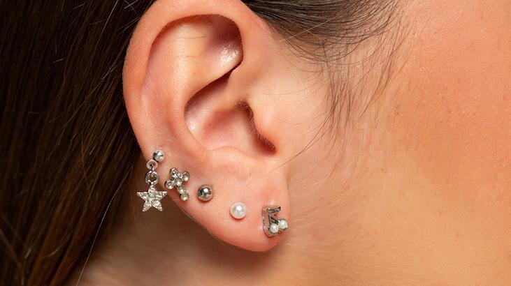 enfeksiyon ve isitme kaybi riski coklu piercing tehlikesi kulak memesini bile yirtiyor OkvgExyb.jpg