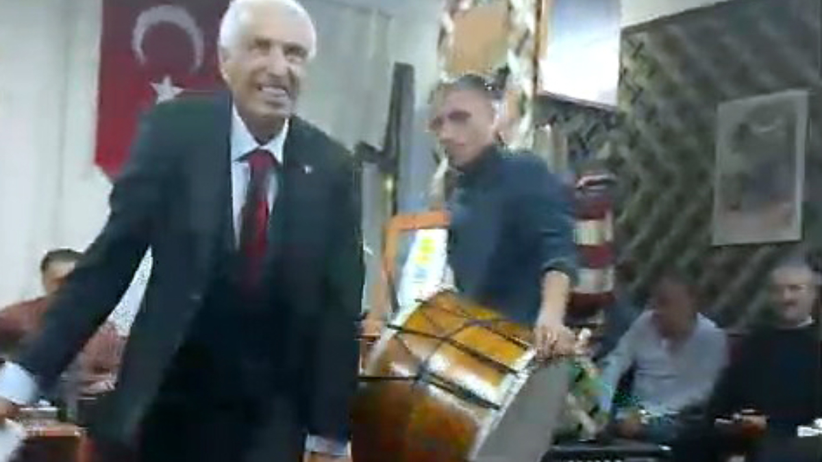 istanbulda sira gecesinde fenalasan sahis kurtarilamadi mgUeB9BJ.jpg