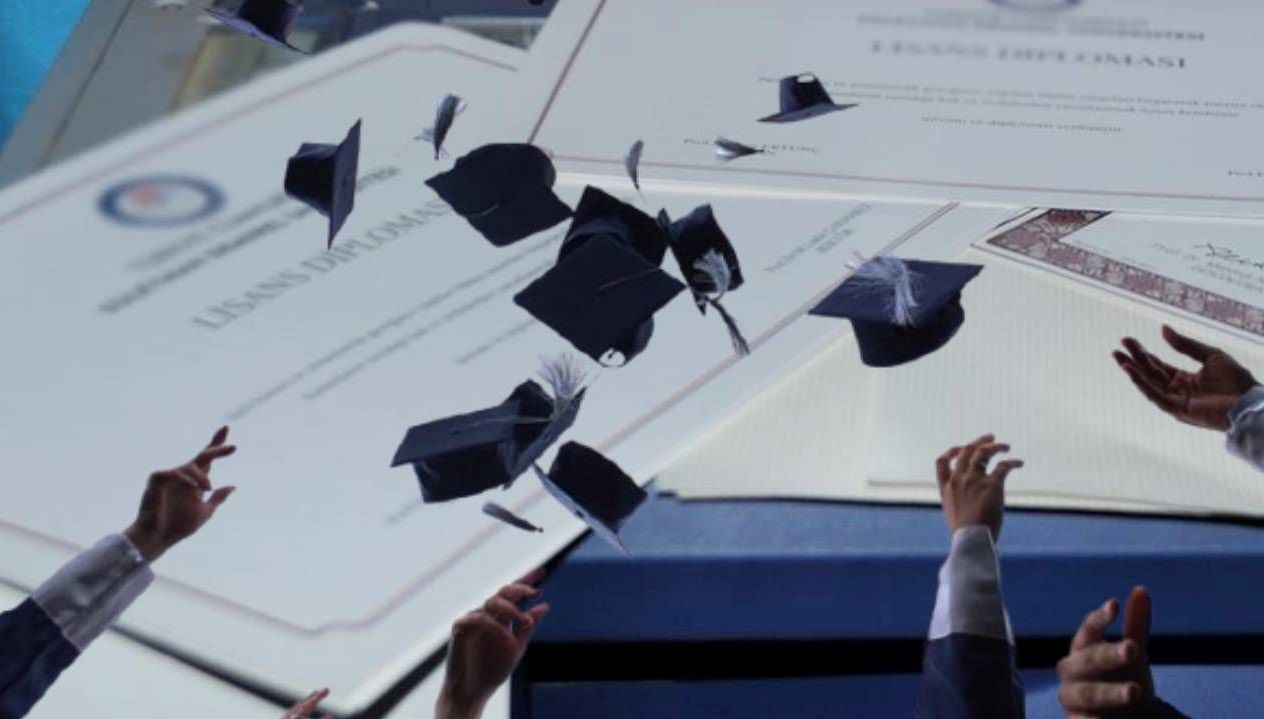 sahte diploma cetesi davasinda bes tahliye Y9mSMpIF