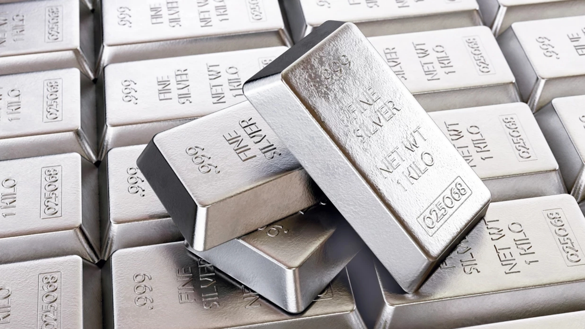 Değerli Metallerde Yeni Ralli: Gümüş Altını Gölgede Bıraktı