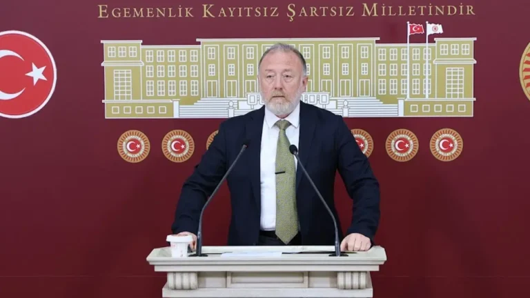 dem-partiden-iktidara-12-yargi-paketi-elestirisi-ekime-kaldigini-dile-getiriyorlar-kDtHIBeh