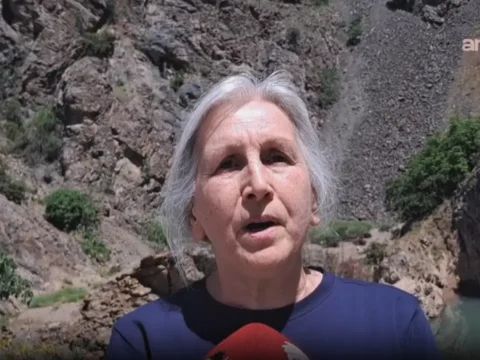 Uçamayan Leylekler İlk Yuva Heyecanını Yaşadı: Yavru Yumurtadan Çıktı!