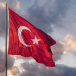 15 temmuzda bayrak asilir mi yariya iner mi turk bayragi asilan gunler ve milli KwFd22Vf