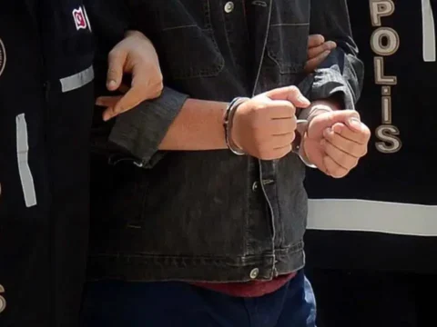 Polis gumruk gorevlisi adliye personeli ve avukatlar 12 ilde operasyon 37 gozalti DjDxzg3t